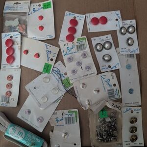 🦋 Vintage Button And Craft Lot Read